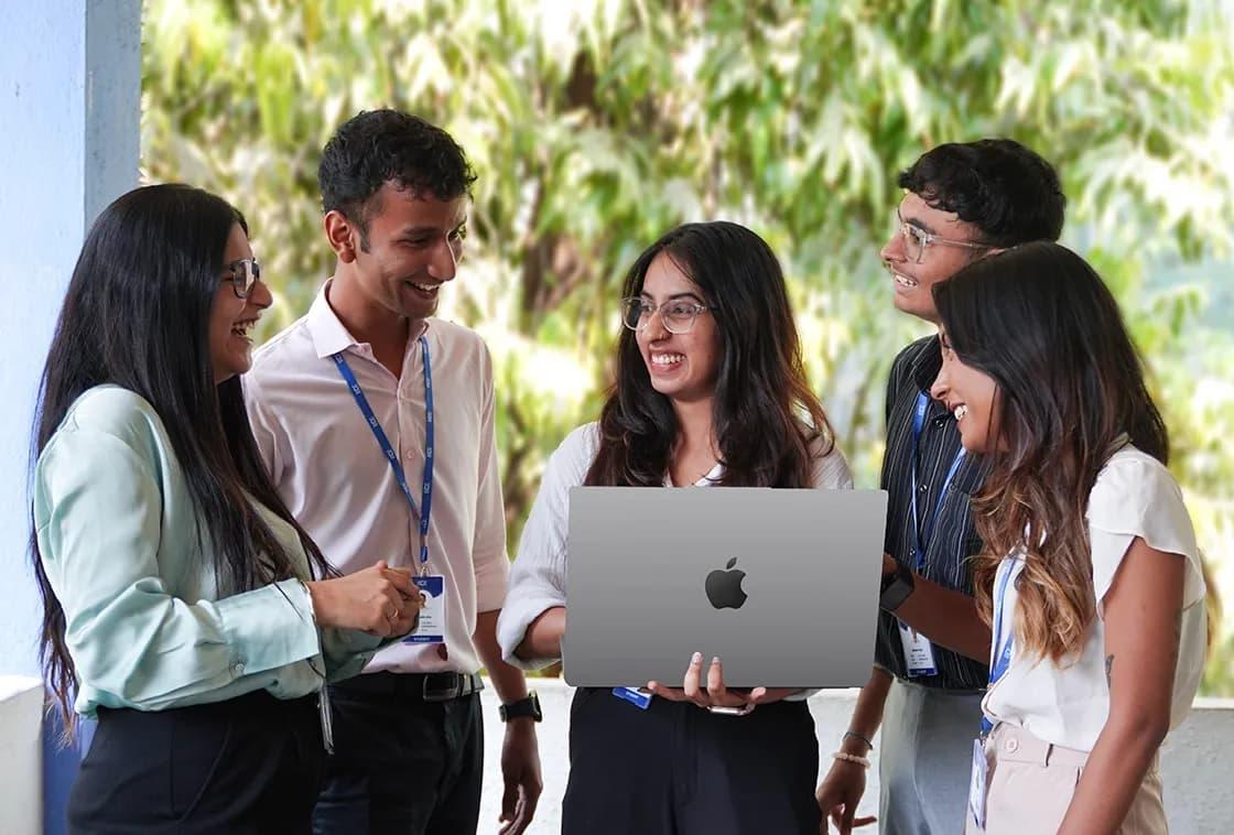 Who Can Build a Career in Digital Marketing